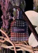 Uomo Born In Roma Intense by Valentino for Men - 3.4 oz EDP Spray - Image 2